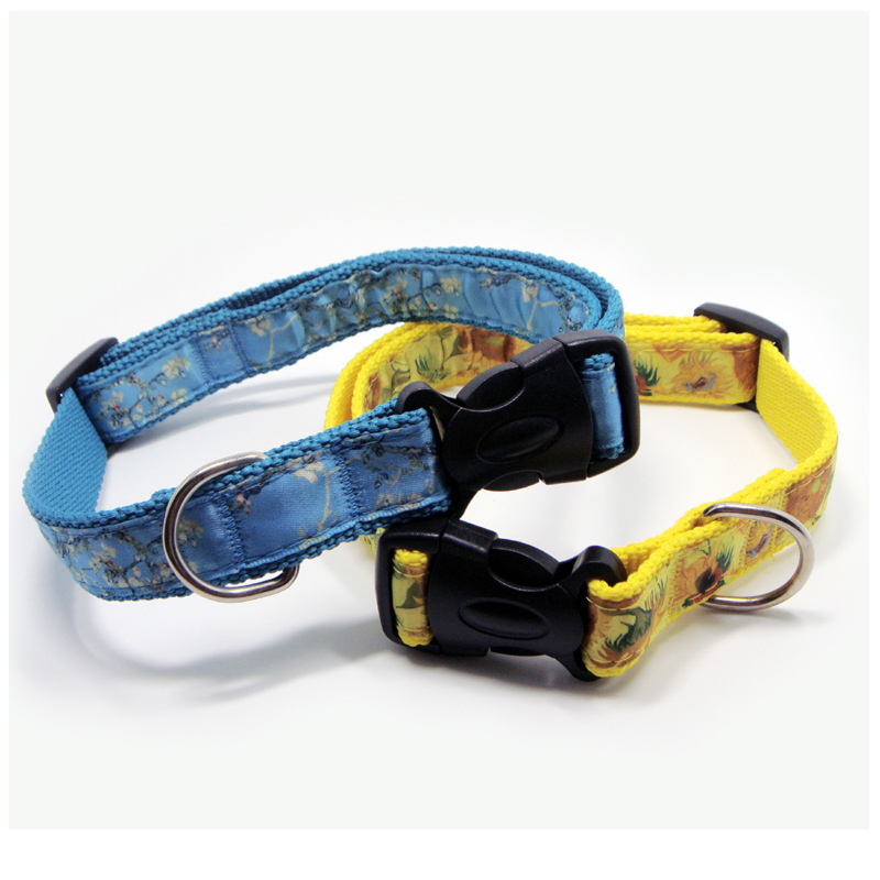 Small smart cute pet cats and puppies collars